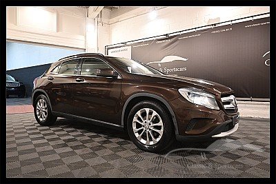 Mercedes-Benz GLA 180d BROWN EURO 6b  