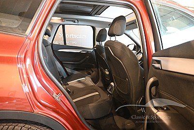 Photo 26 de BMW X1 2.0d sdrive18 FACELIFT EURO 6d AUTO Orange 