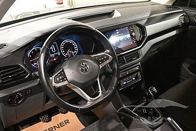 Photo 15 de Volkswagen T-Cross 1.0 TSI Essence 