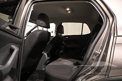 Photo 24 de Volkswagen T-Cross 1.0 TSI Essence 