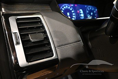 Photo 14 de Land Rover Discovery 5 3.0 V6 SC HSE DYNAMIC Essence 7 Places 
